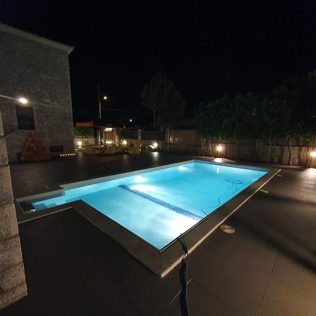 Ambelakia Villa Lina Salamina מראה חיצוני תמונה