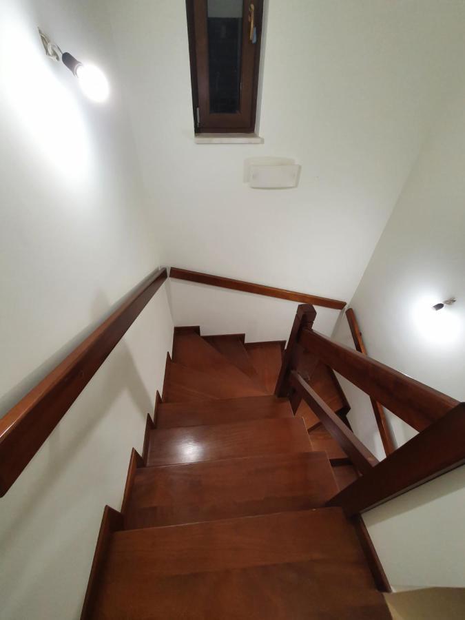 Ambelakia Villa Lina Salamina מראה חיצוני תמונה