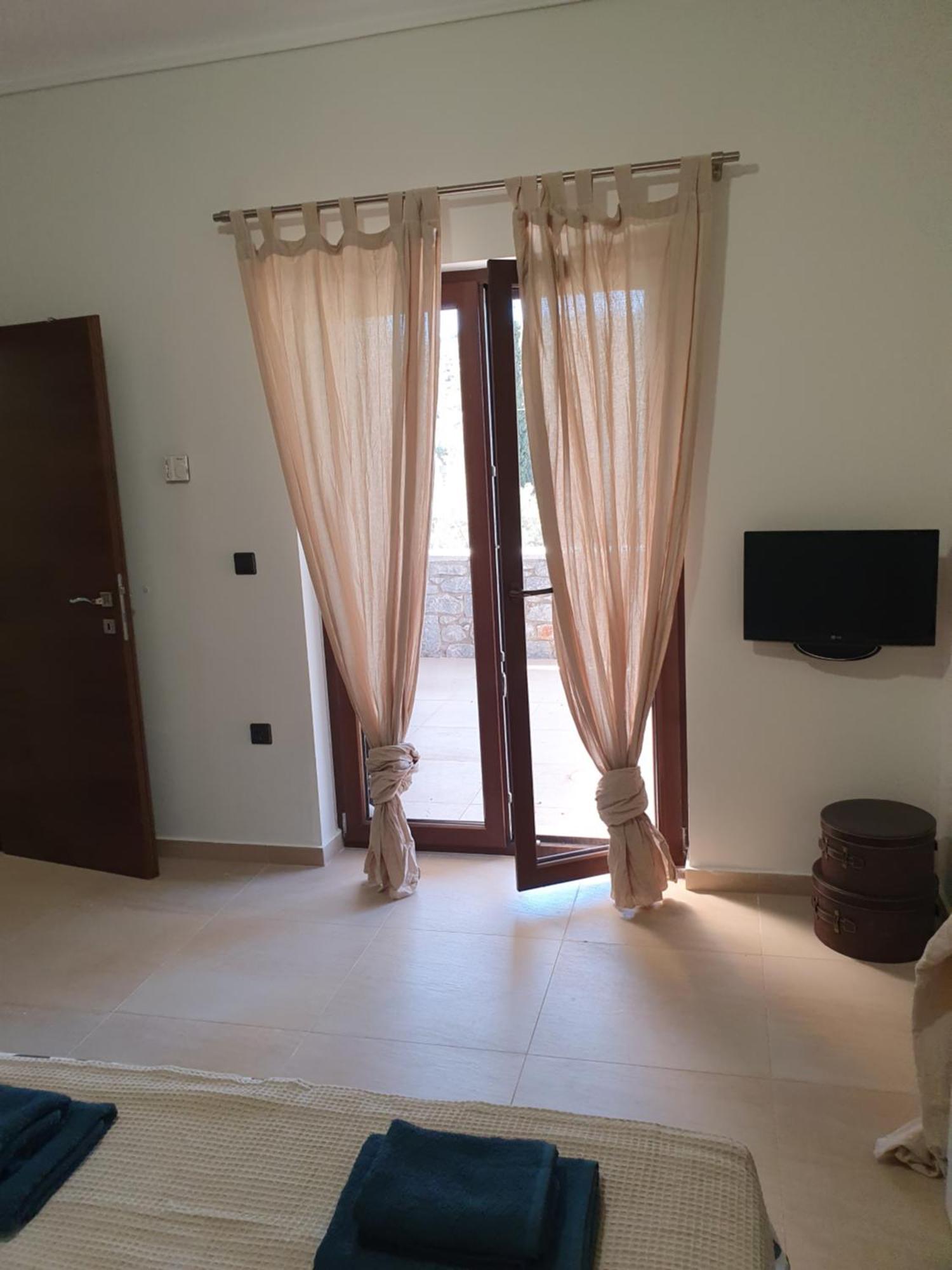 Ambelakia Villa Lina Salamina מראה חיצוני תמונה